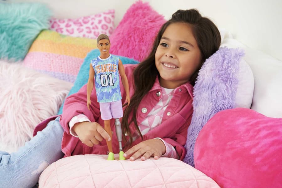 Barbie Ken Fashionistas Doll 212 - With Jersey And Prosthetic Leg